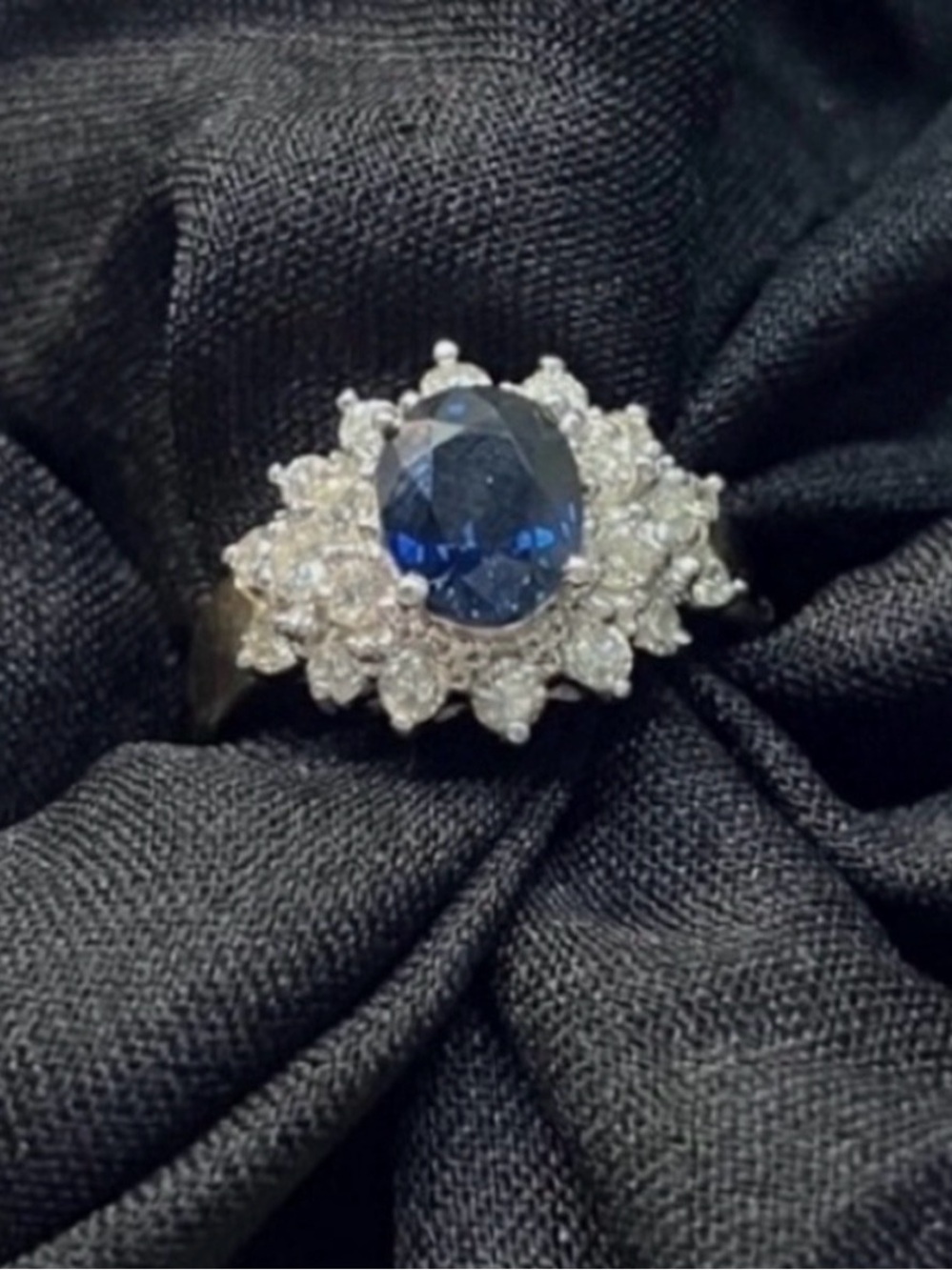 Estate 14k solid gold 3 carats  total natural sapphire and  diamond  halo ring